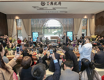 【pa旗舰·雍龙府】寻声而来，，，，，，艺术名家齐聚雍龙府！吸引25万+合肥人关注！